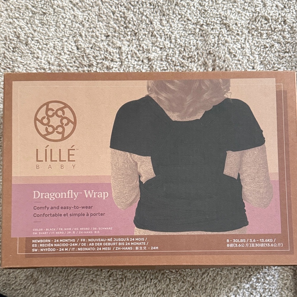 LÍLLÉbaby Black Dragonfly Wrap